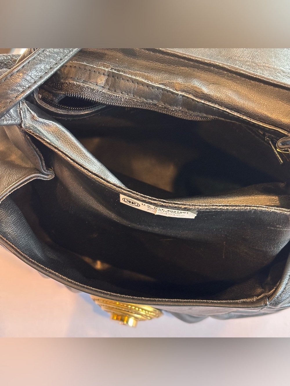 VINTAGE NORDSTROM Genuine Black Leather Shoulder Bag with Decorative Gold Accent - Picture 4 of 11